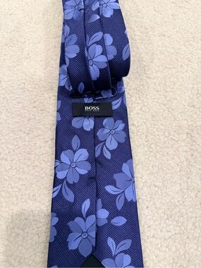 BOSS Men's Blue Silk Floral Silk Tie